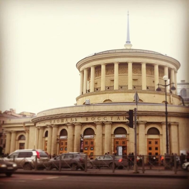 Площадь восстания какое метро. Площадь восстания санкт-петербург метро. площадь восстания метро спб. павильон площадь восстания. павильон метро площадь восстания.