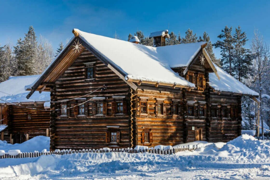 Дома в деревне в сибири