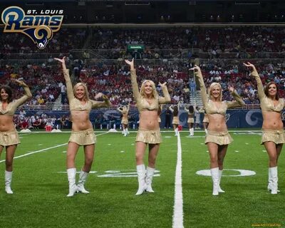 На футбольном поле.