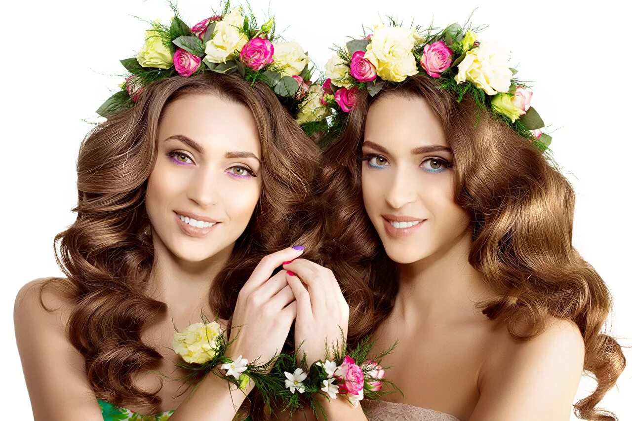 In2beauty. Блондинка и брюнетка. Лицо девушки. Брюнетка блондинка и русая. Фотосессия двух девушек.