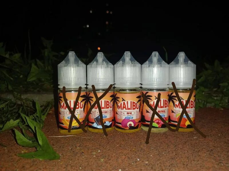 почему темнеет жижа в вейпе. грязные койлы. почему темнеет жижа в вейпе. нагар на испарителе электронной сигареты. черная вата в испарителе.