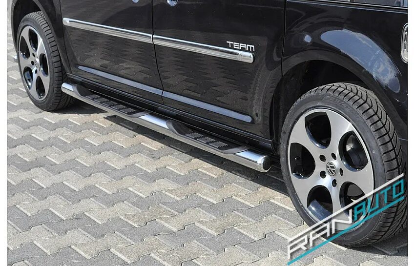 Пороги алюминиевые для volkswagen caddy. Длина порогов кадди 2008. Пороги кадди. Порог caddy 1997-2003. Подножка кадди.