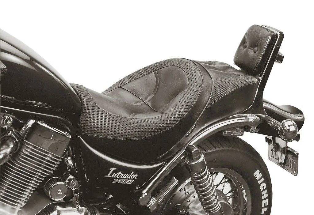 Сузуки интрудер 1400. Suzuki Intruder vs 1400. Suzuki Intruder 1400. Suzuki Intruder s83.