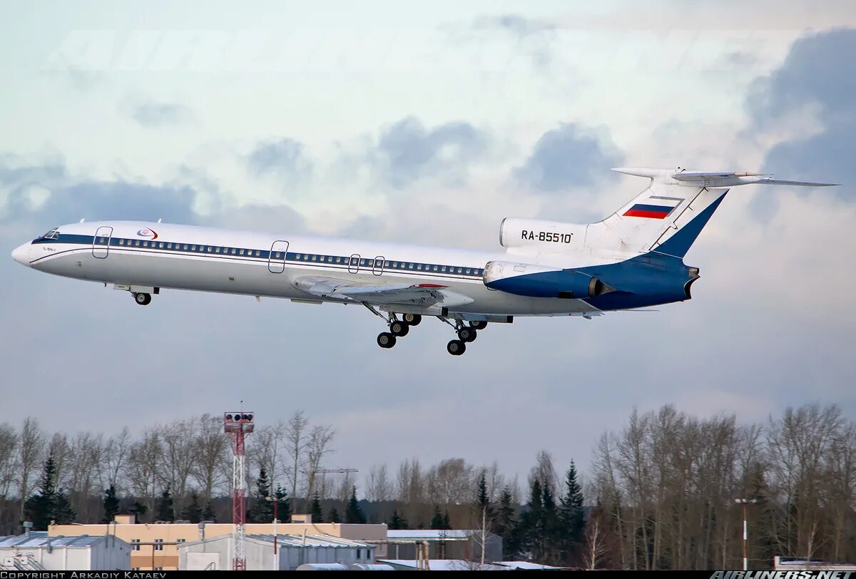 Россия эйр. Tupolev tu-154b-2. Ту-154б-2 ra-85587. Ту 154 ra 85510. Ту-154б-2 RF-91822.