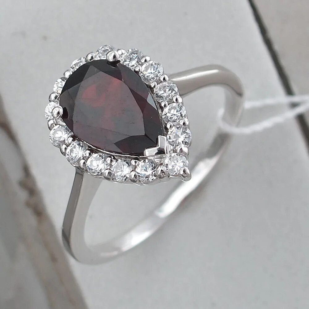 кольцо с цирконом. кольцо с камнем капля. кольцо лондон топаз золото капля. танзанит кольцо 12 карат. ирена понарошку кольцо с изумрудом.