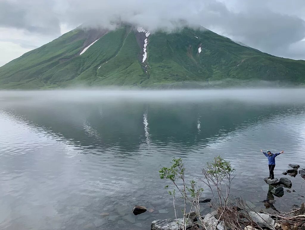 Камчатка Курилы. Экспедиция на Курильские острова Камчатский. Озеро черное Курилы. Сахалин, Курилы, Камчатку и Командоры..