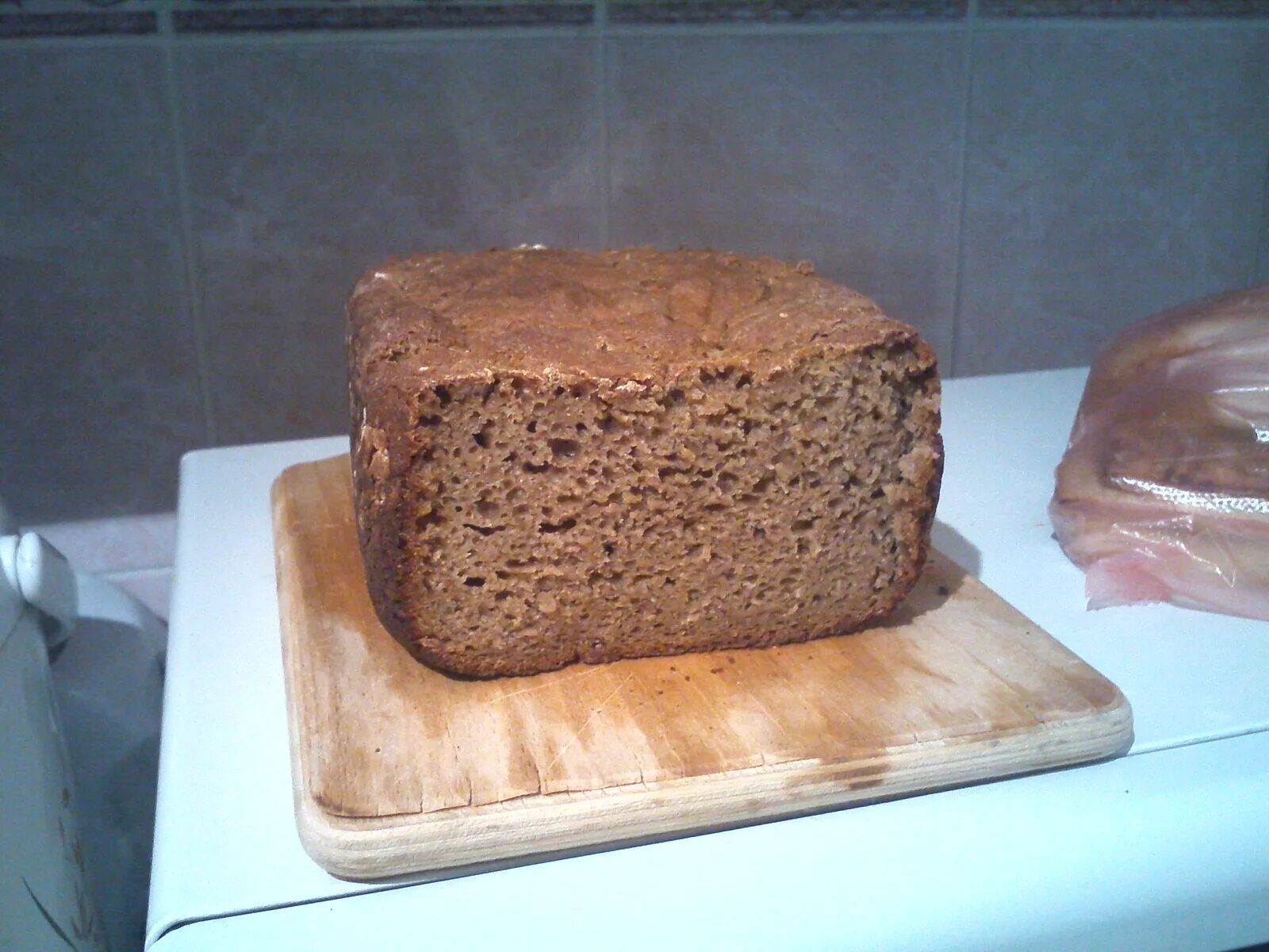 Хлеб на закваске в хлебопечке. Хлебопечка для ржаного хлеба. Хлеб на ржаной закваске в хлебопечке. Ржаной хлеб в хлебопечке Панасоник. Ржаной хлеб на закваске в хлебопечке рецепт