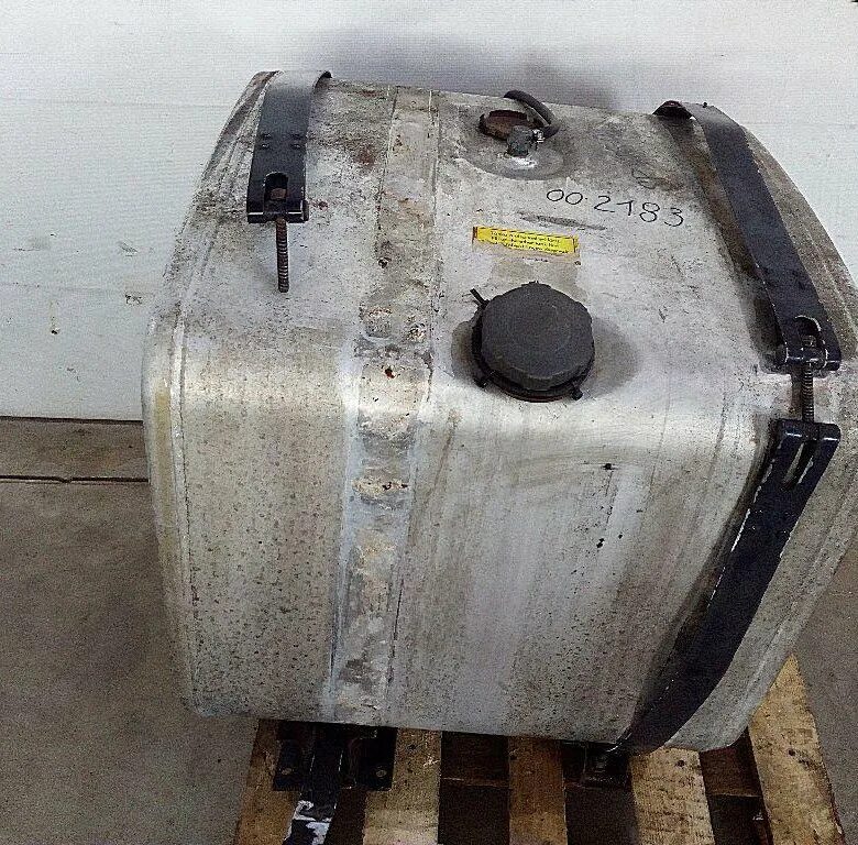 Скания сколько баков. Бак топливный скания 300л. бак топливный камаз 300л. топливный бак 300л атвак. топливный бак скания 300 литров.