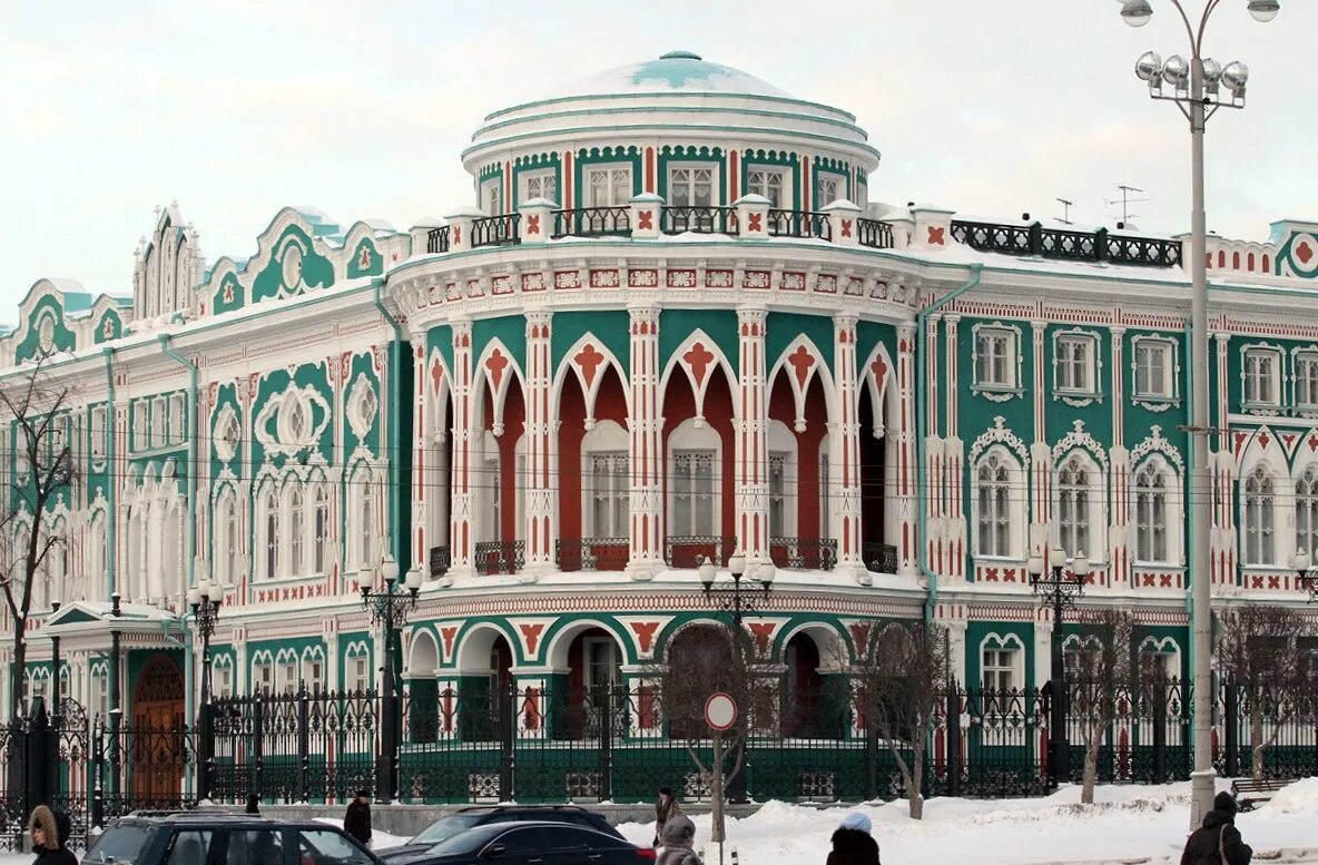 дом фасадов екатеринбург. тихвин екатеринбург двор. вентилируемый фасад отделка окон. дом фасадов екатеринбург. макаровский элит.