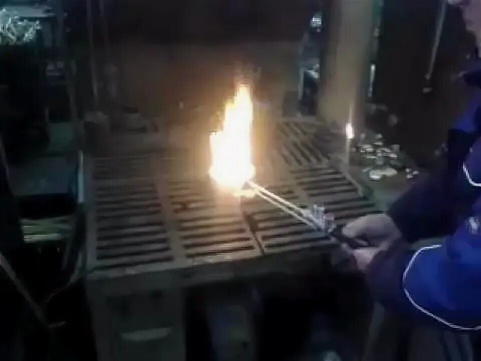 Закалка горелкой. Раствор для закаливания металла. Твч горелка газовая. Закалка ножа. Закалочные горелки.