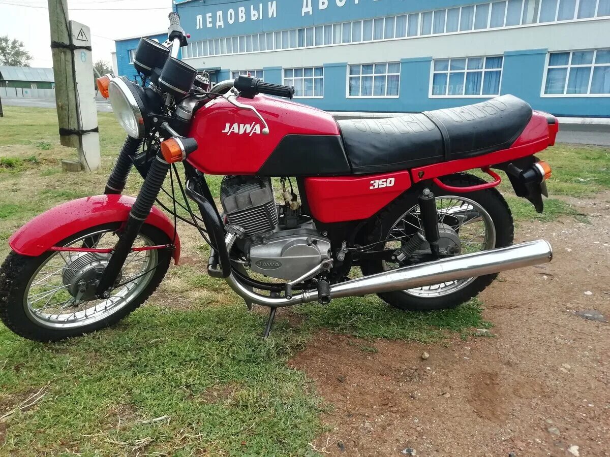 Куфар мотоциклы купить бу. Jawa 350 Tramp. Ява 350 на 350. Ява 350 м. Ява 1990 г.