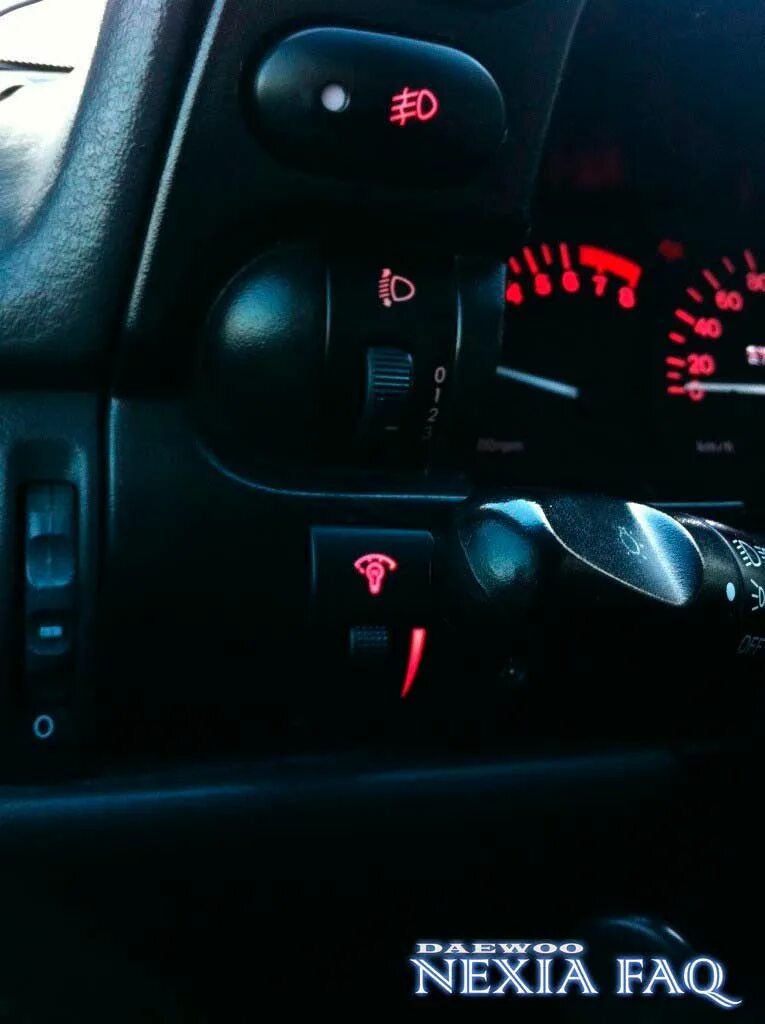 Прикуриватель ниссан альмера g15. Подсветка bmw f10. Амбиентная подсветка форд мондео 4. Bmw e60 подсветка дверных карт. Подсветка панели кия сид 2014.