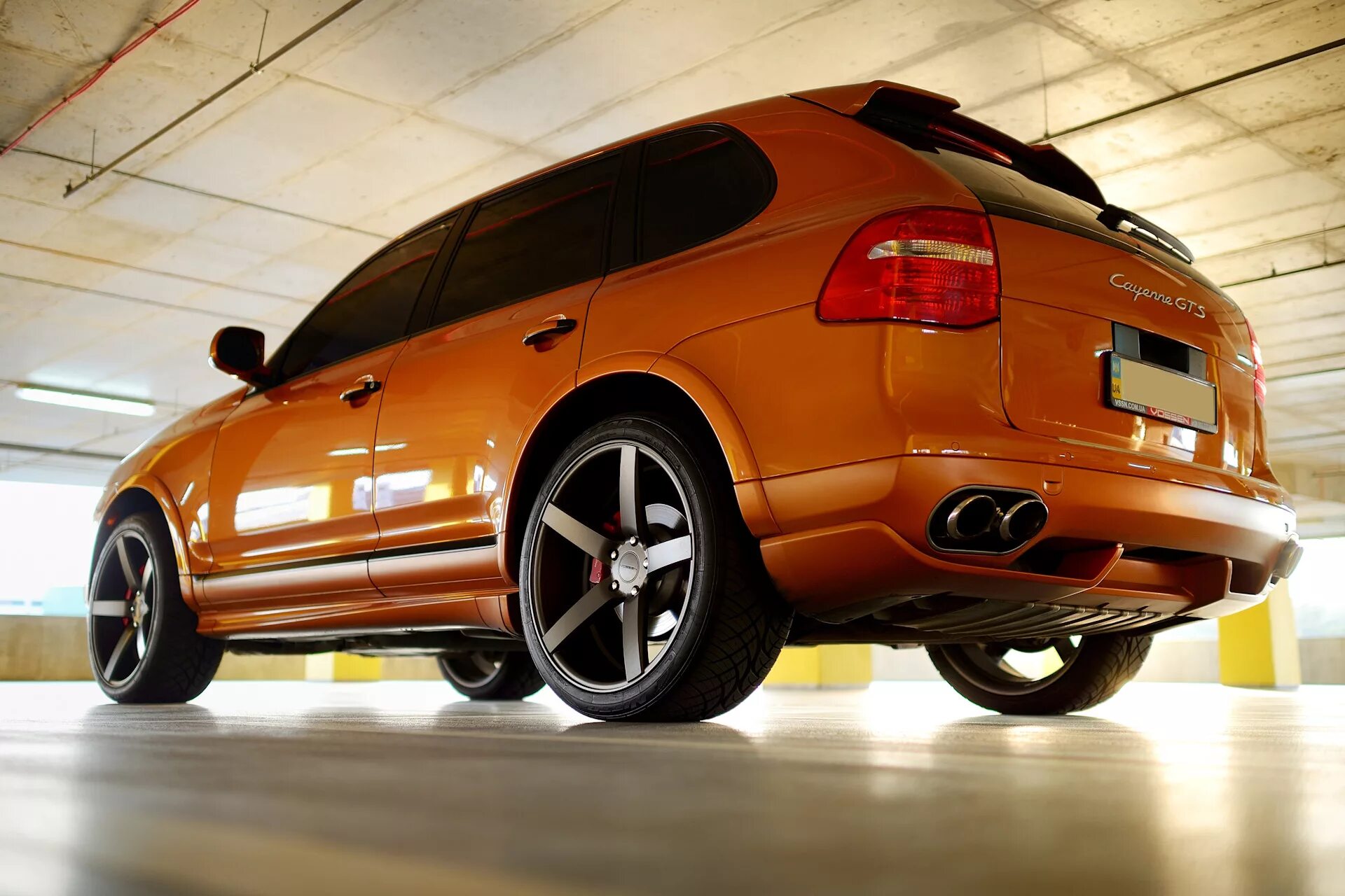 Шины cayenne. Кайен колеса r22 порше. колеса r22 porsche cayenne gts. vossen порше кайен s 2008. порше кайен 95.