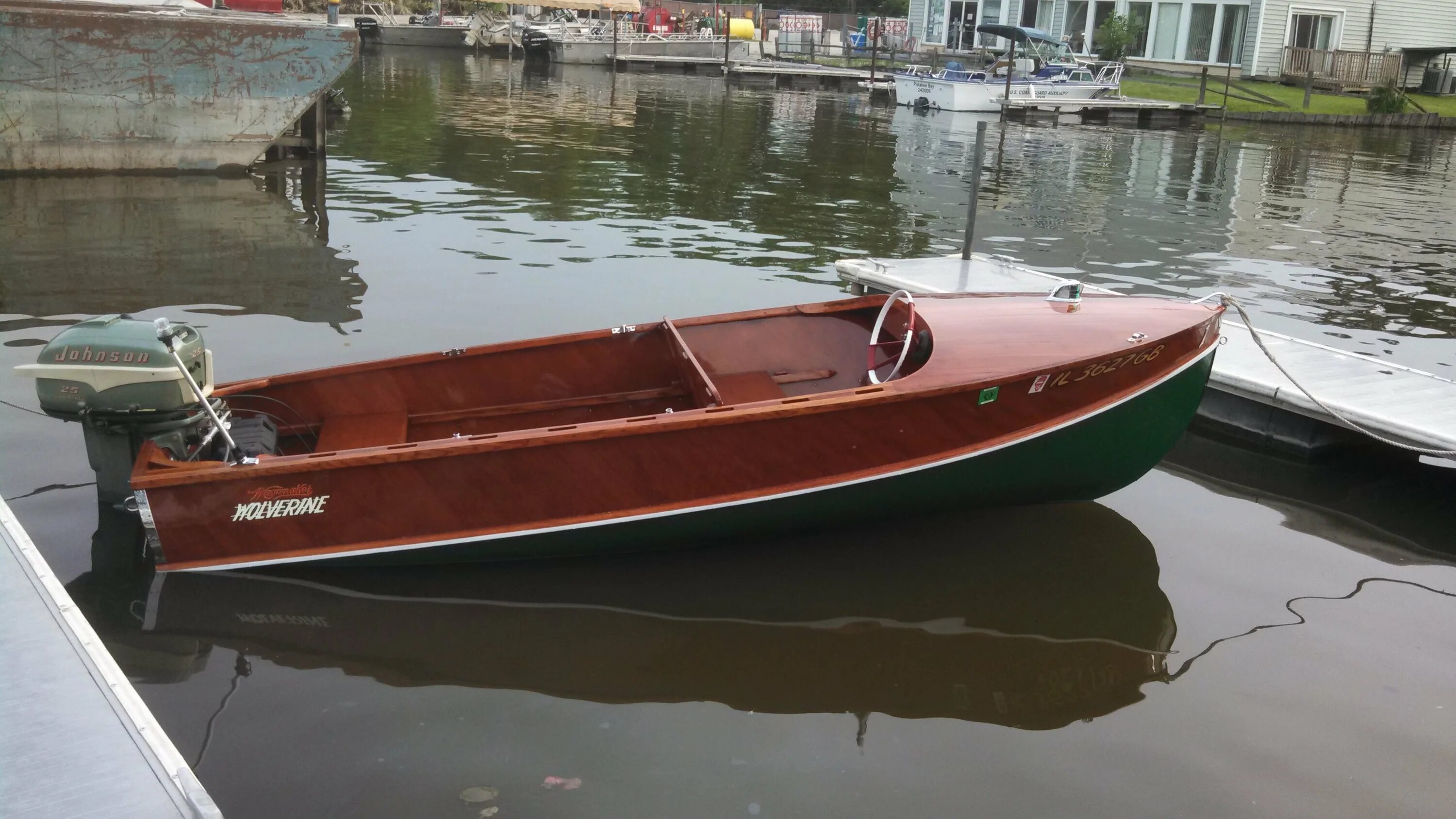 Как называется моторная лодка