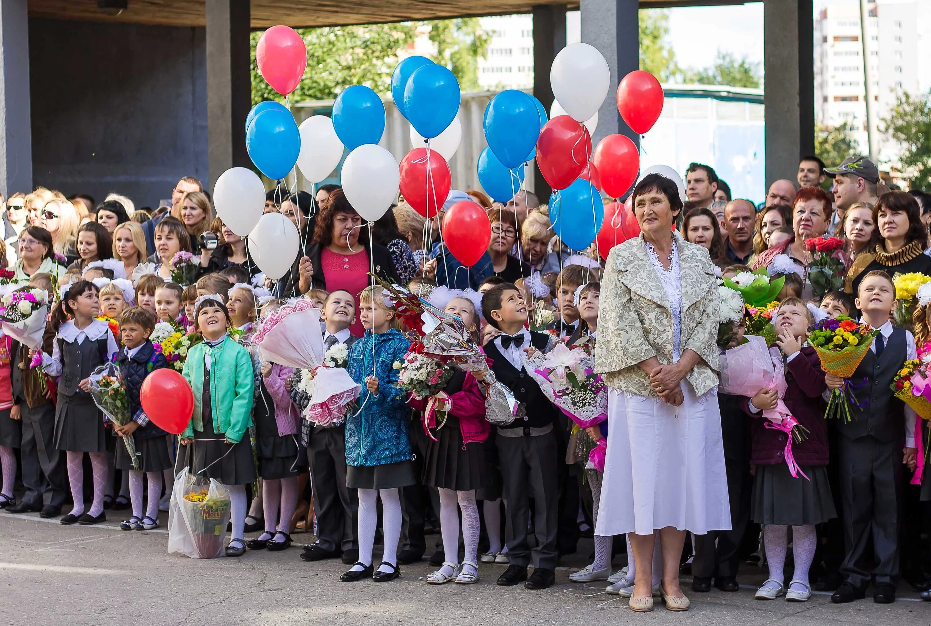 139 школа красноярск. Школа 139 Нижний Новгород. Школа 139 Самара. Школа 139 Москва директор. Школа 139 Красноярск.