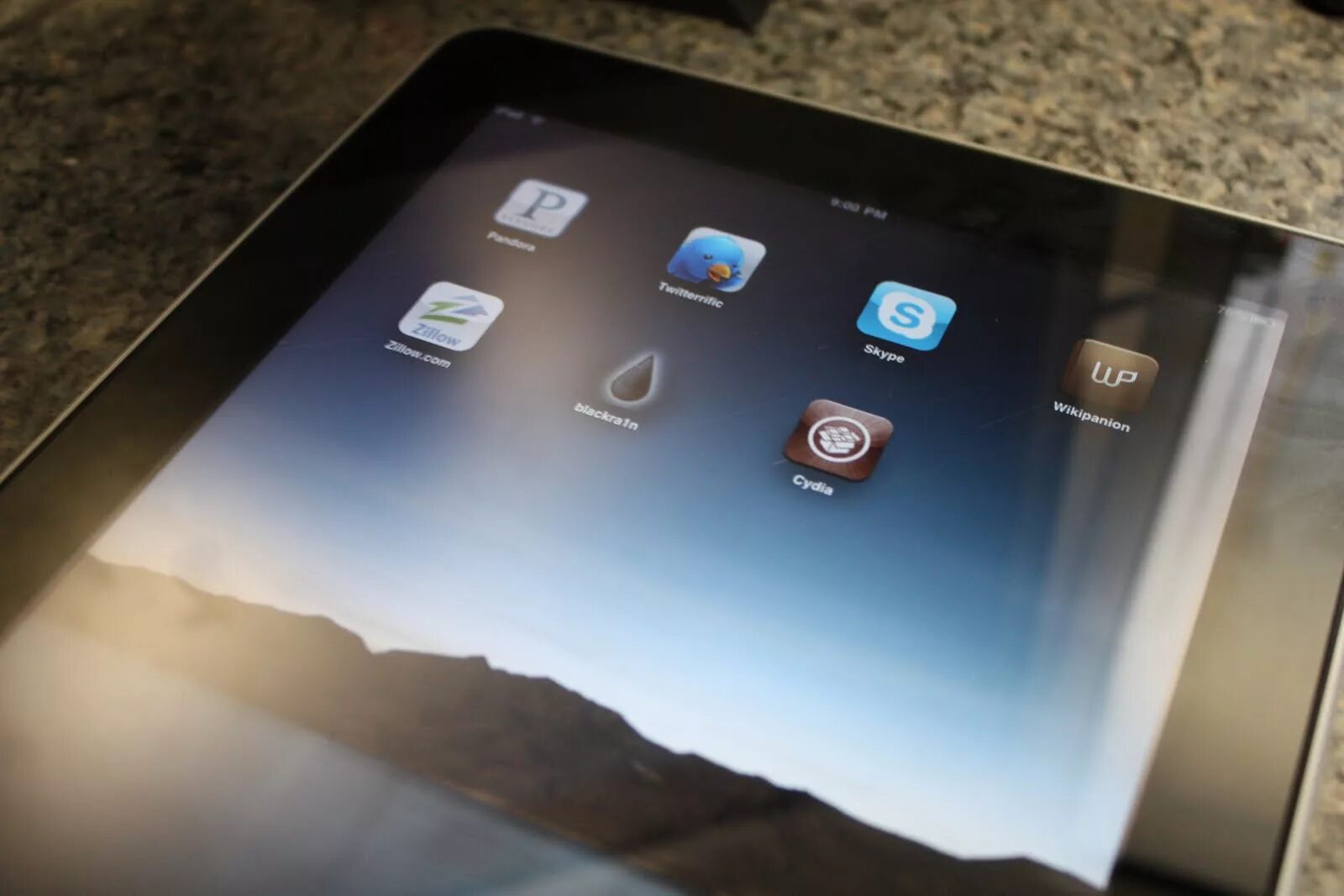 Ipad после. Ipad джейлбрейк. джейлбрейк ipad 1. ipad 3 os. твики для ipad.