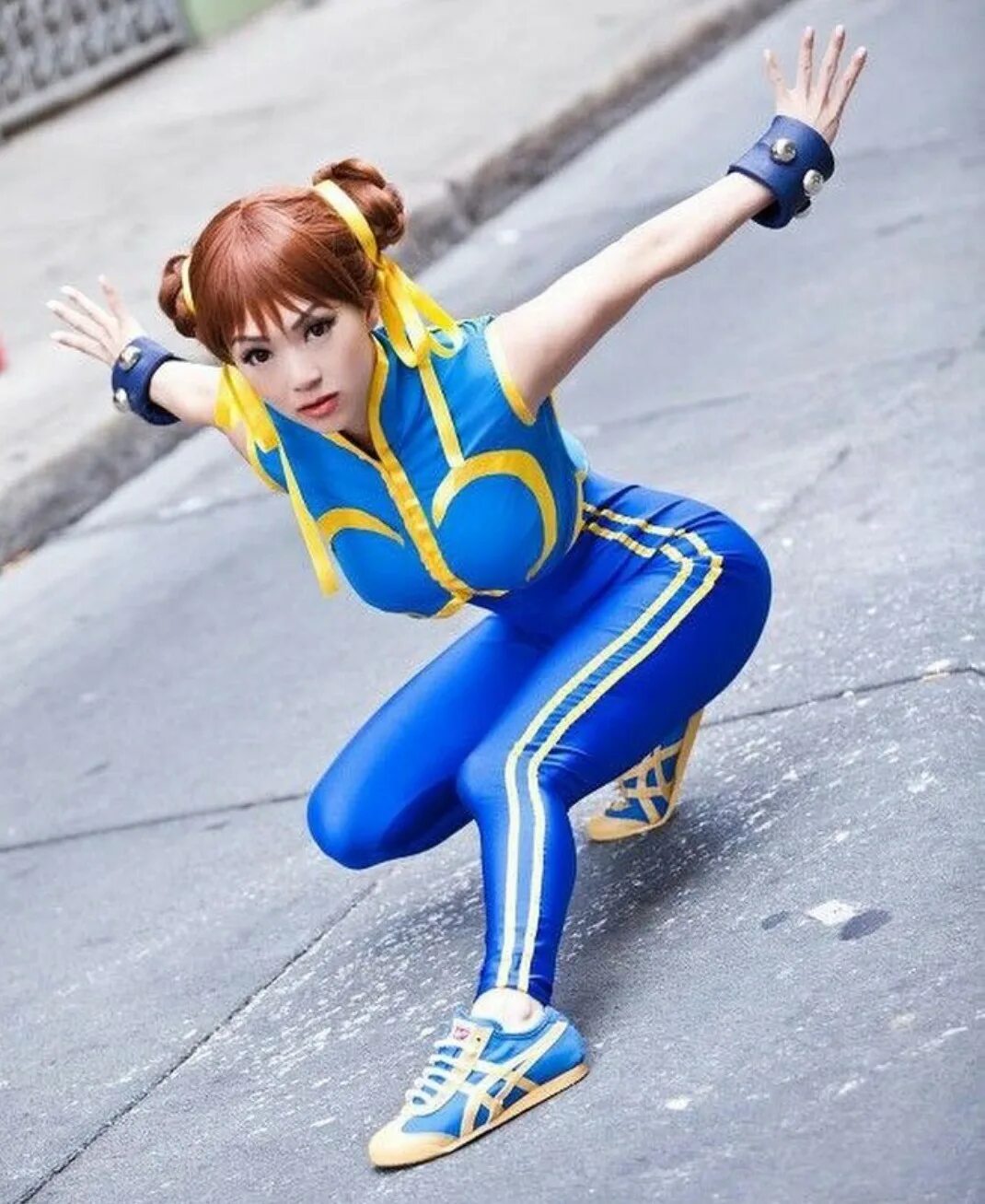 Чан ли косплей. Чун ли косплей. Chun-li-Street косплей. Чунь ли Street Fighter косплей ягодицы.