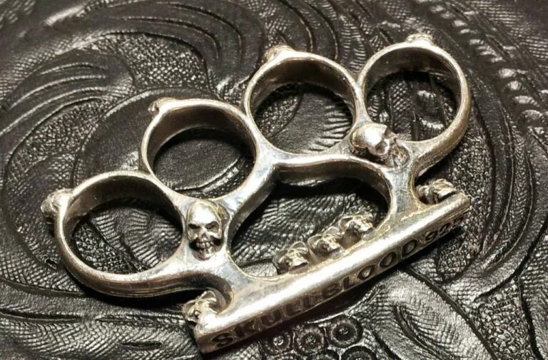 наградной кастет. кастет наказание за ношение. кастеты запрещены. кастет. оригинальный кастет.