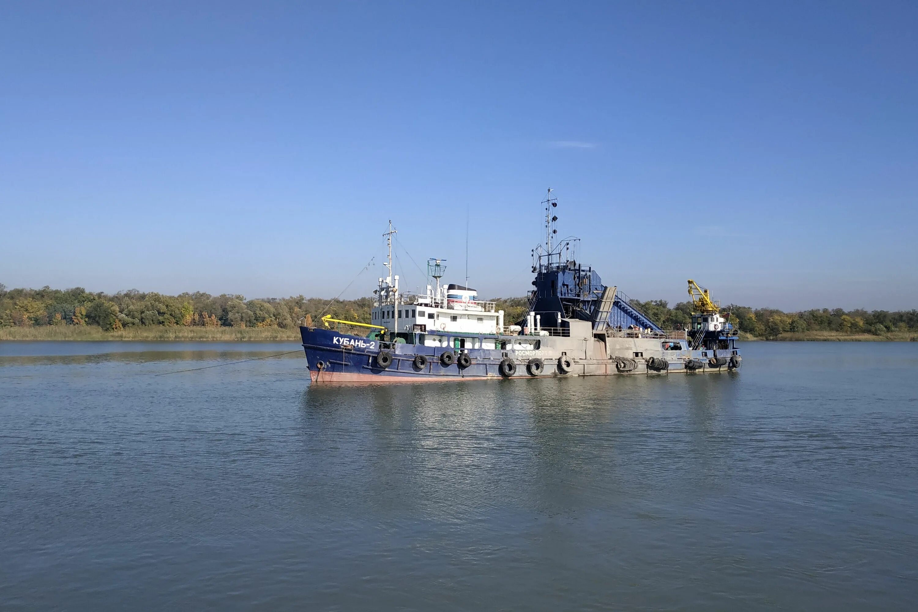 Температура воды в реке дон в ростове. Кубань 2 земснаряд. Земснаряд Донской. Земснаряд Днестр. Многочерпаковый земснаряд Ростов на Дону.