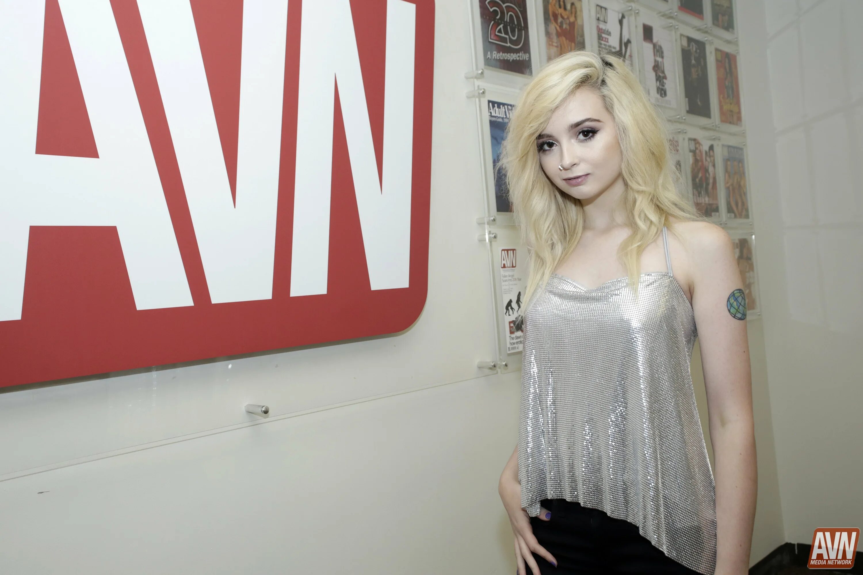 Lexi lore перевод. Lexi lore 2016. lexi lore 2019. lexi lore 2025.