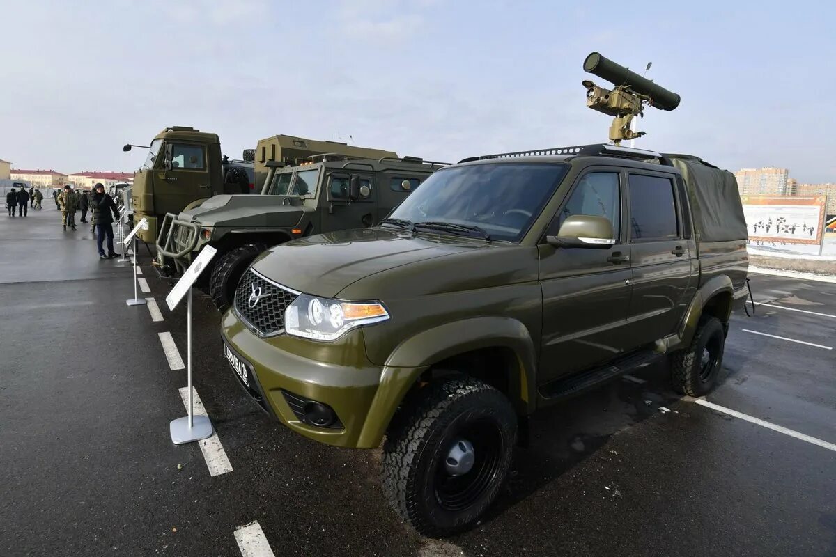 Пикапы украина. Военный УАЗ 3163 Патриот пикап. Пикап ВАЗ Патриот 3163 военный. Бронированный УАЗ Патриот Есаул. УАЗ 3163 Патриот Росгвардия.