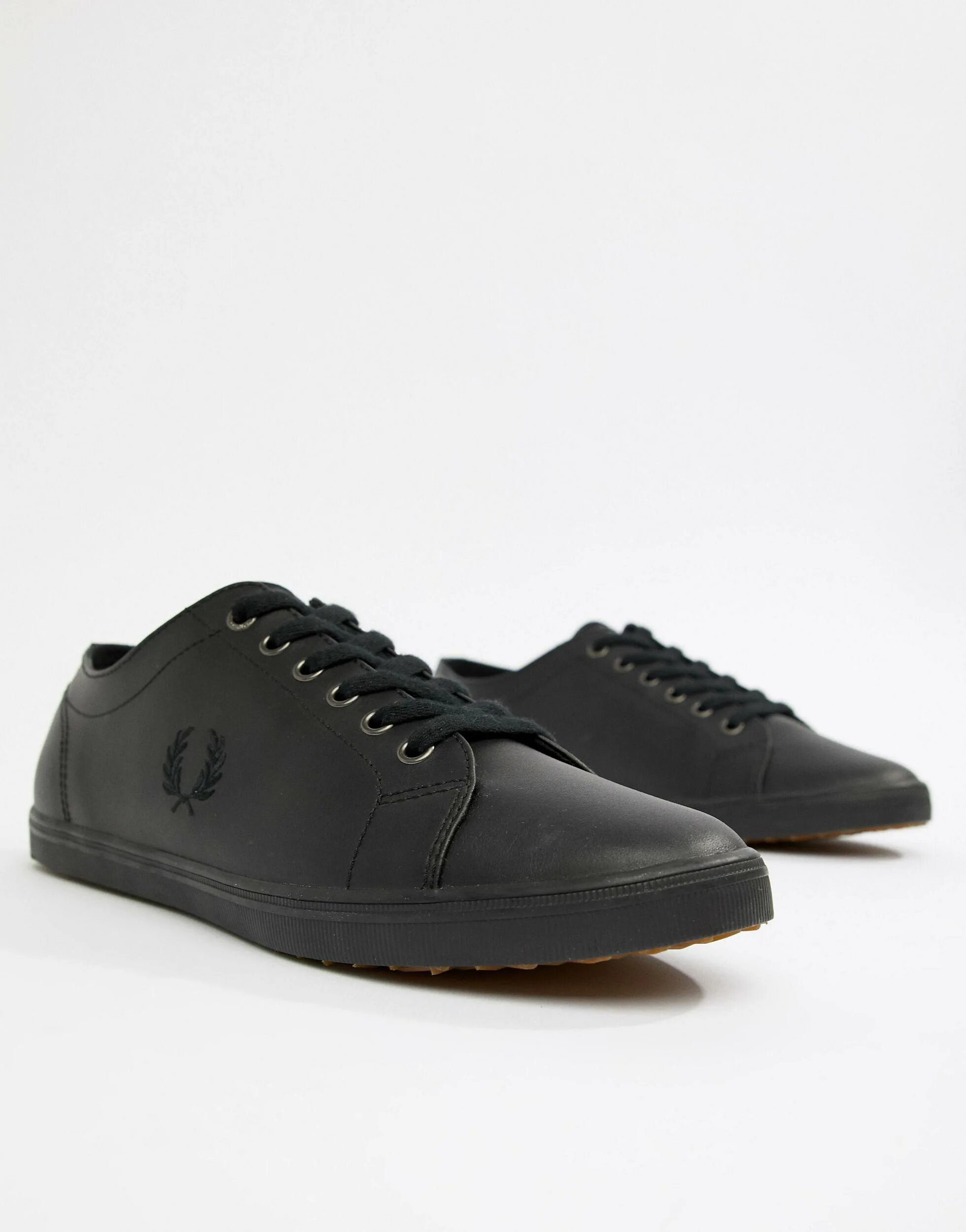 Fred Perry черные кожаные. Fred Perry кеды мужские кожаные. Fred Perry кроссовки мужские черные. Кроссовки на тонкой подошве мужские