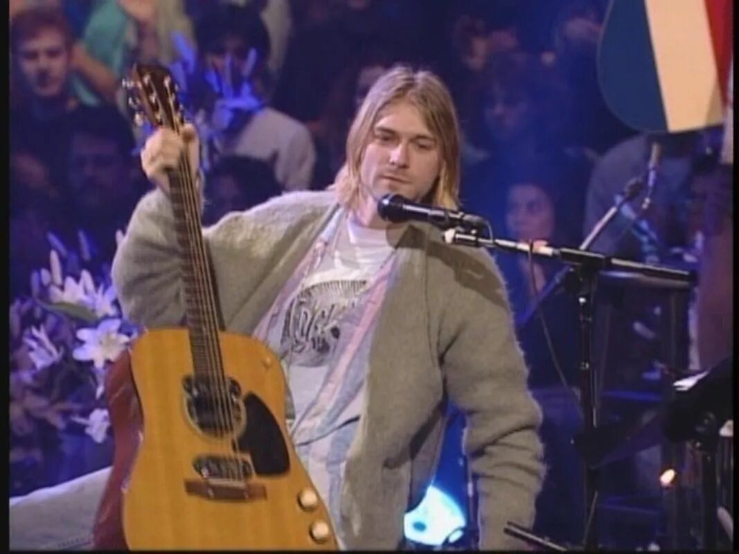 Nirvana unplugged in new. Курт Кобейн концерт 1993. Курт Кобейн New York MTV 1993. Нирвана концерт МТВ. MTV Unplugged Nirvana.