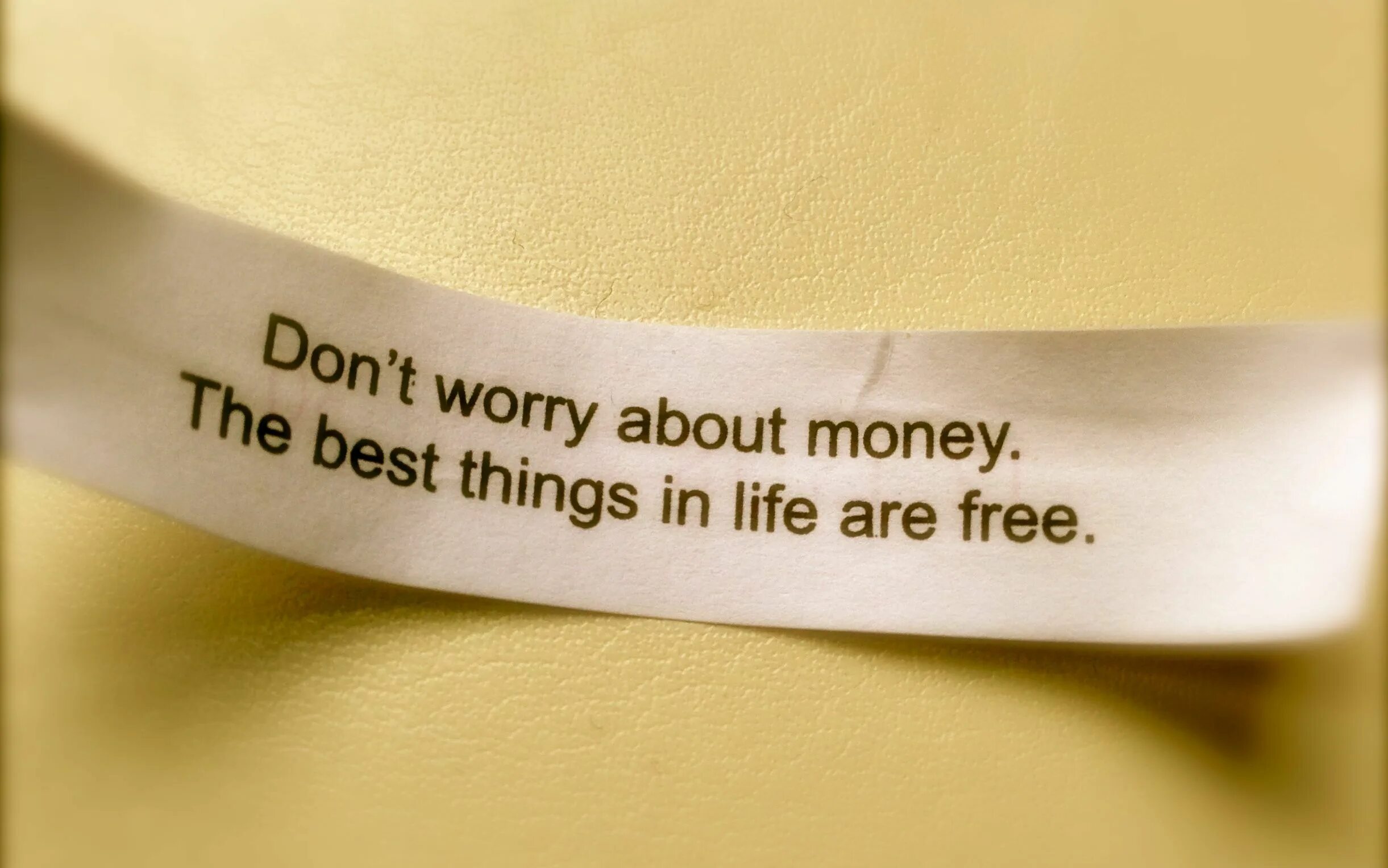 Worries about things. The best things in Life are free. Еру иуые ерштпы шт дшау ФКУ акуу. The best in Life. Worry about things.