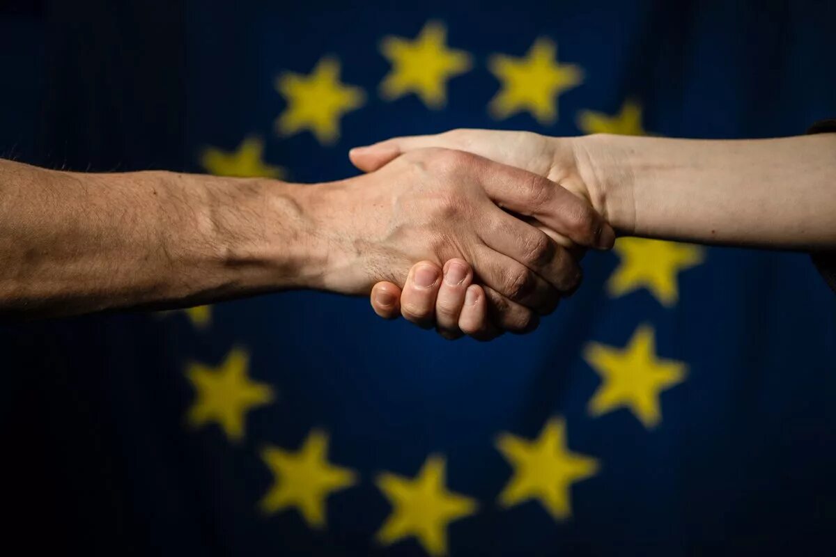 Европейский союз (евросоюз, ес). Герб европейского союза. Ес европейский союз. Первая страна ес. Европейский союз международная организация.