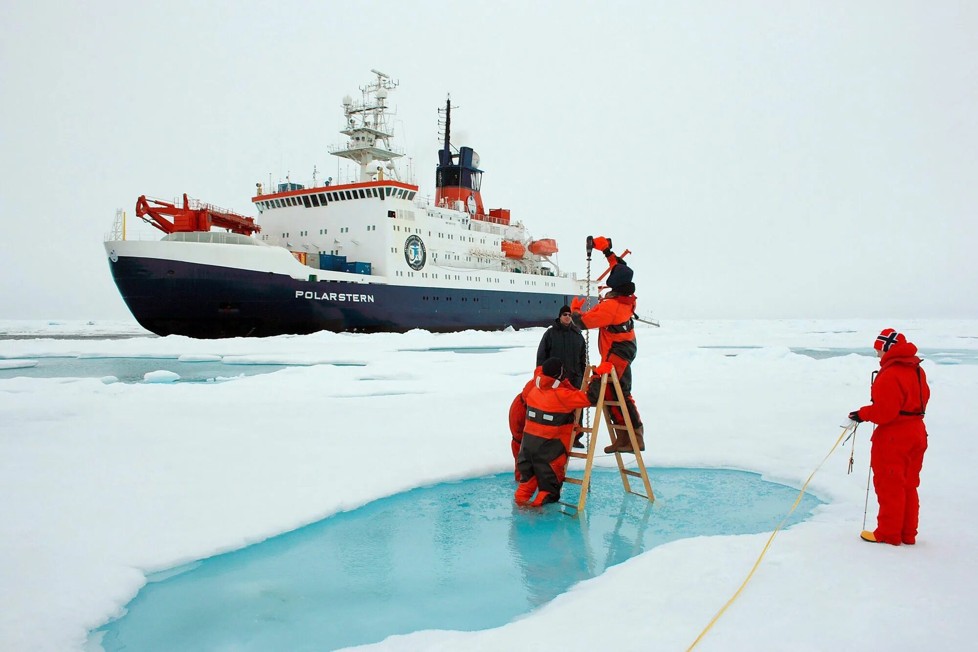 Научная работа море. Polarstern ледокол. научная экспедиция в северном ледовитом океане. северный ледовитый океан ледокол. артур чилингаров северный ледовитый океан.