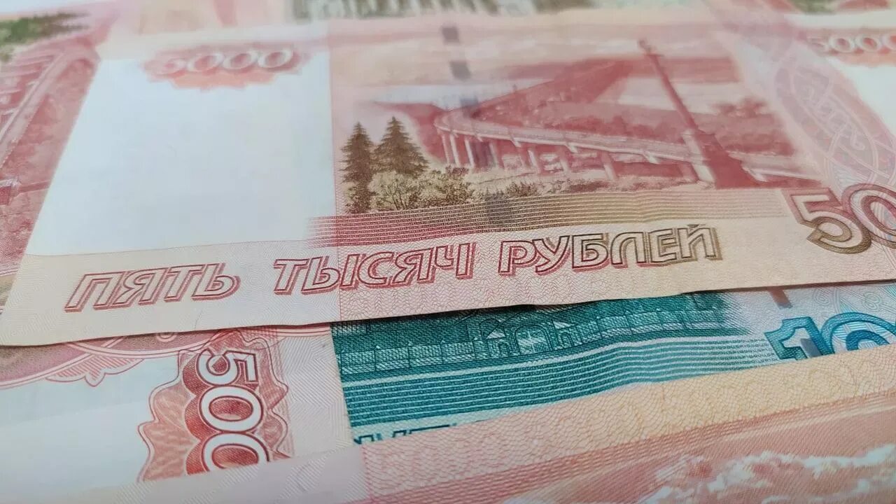 Рубли. Российский рубль. Валюта России. Рубль картинка. Рубль в следующем году