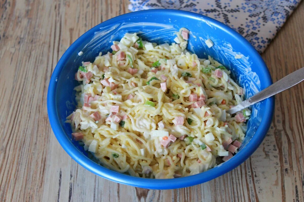 Салат из лапши роллтон. Салат из лапши роллтон. Салат с лапшой роллтон. Салат с лапшой роллтон. Салат с лапшой роллтон.