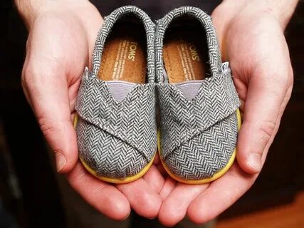 Продам детские ботиночки