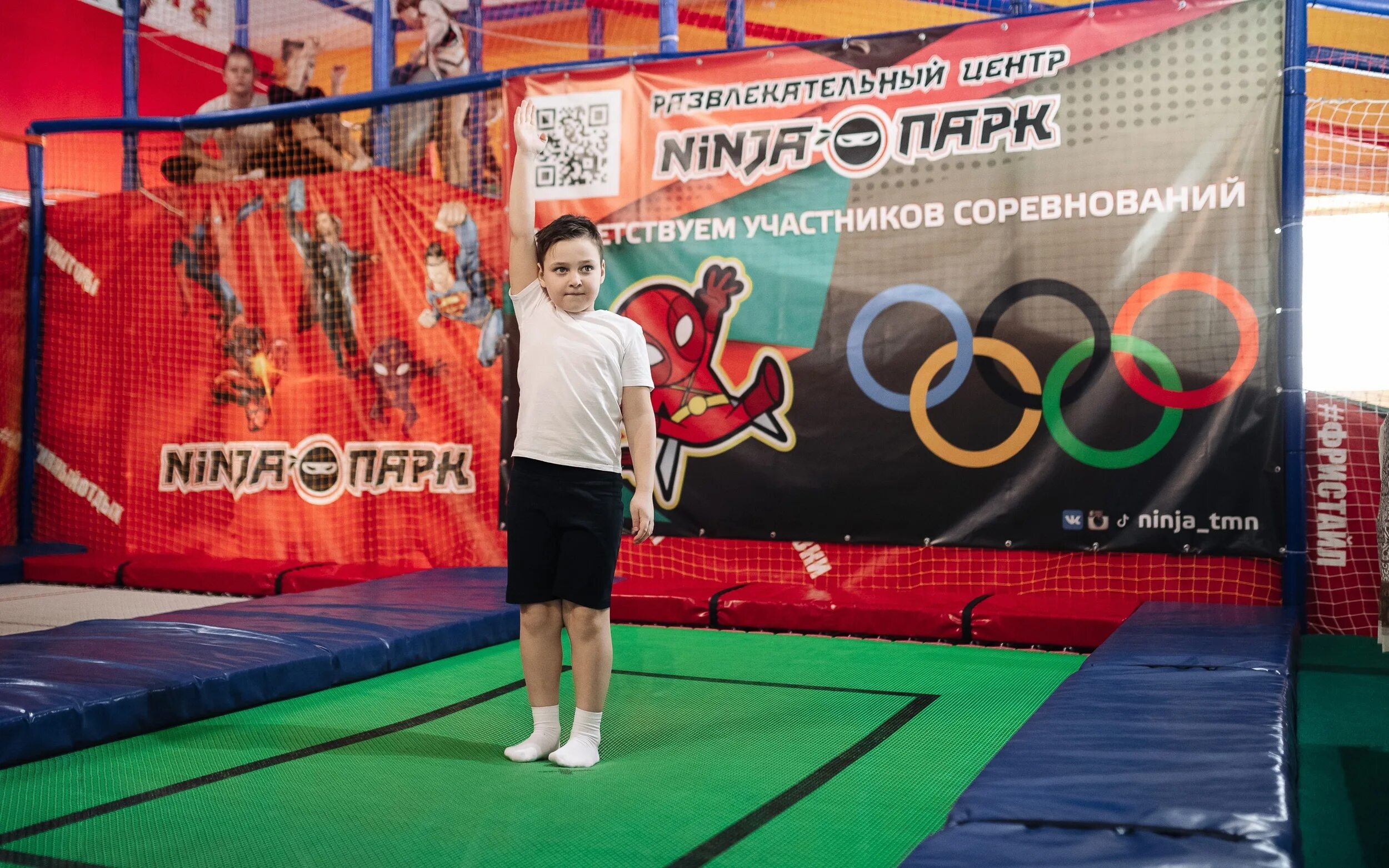 Ниндзя спорт тюмень. Секции в тюмени. Ниндзя спорт тюмень. Супер ниндзя спорт. Анжи арена каспийск парк развлечений.