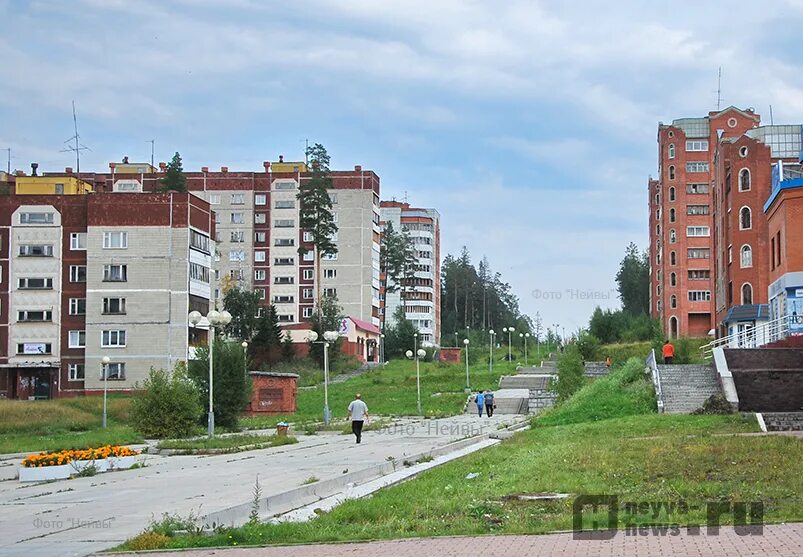 Бульвар Кикоина Новоуральск. Бульвар Кикоина Новоуральск проект. Аллея Кикоина Новоуральск. Бульвар Академика Кикоина 16. Купить 1 комнатную в новоуральске