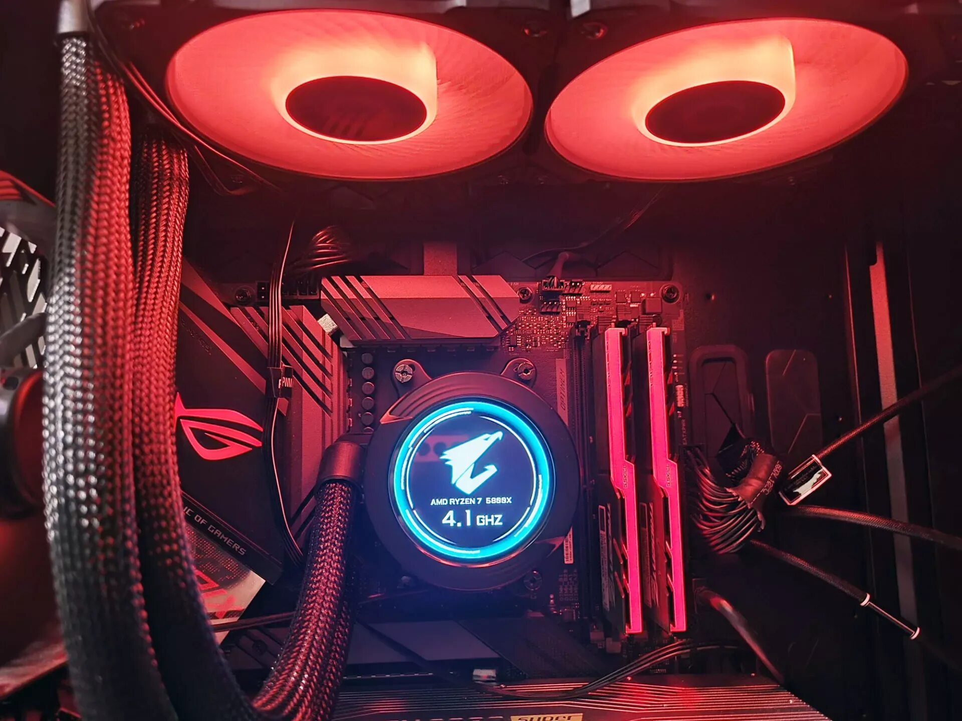 AORUS Waterforce x 240. Кулер Gigabyte AORUS Waterforce 240. AORUS Waterforce x 360. Водяное охлаждение процессора AORUS 360.