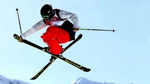 Вид лыжного спорта лыжная акробатика
