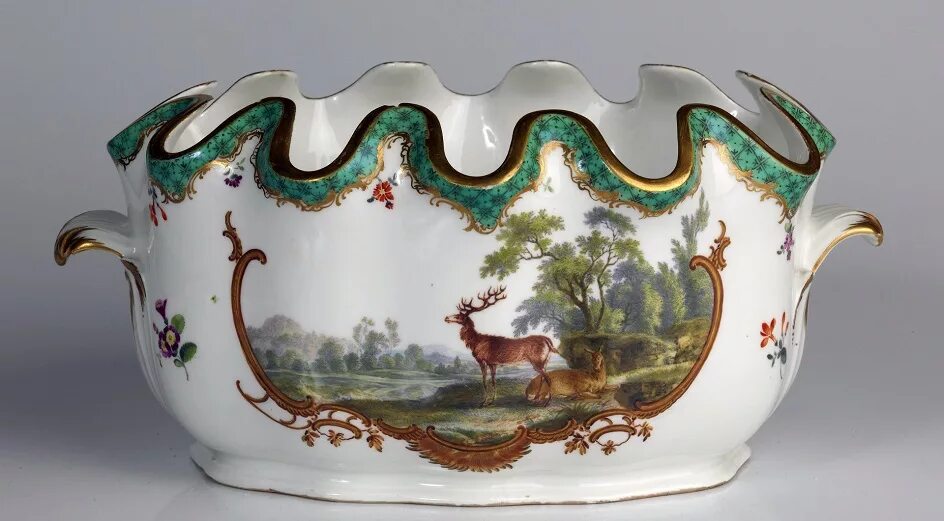 Фарфор 18. Мейсенский фарфор в эрмитаже. Севрский фарфор 18 века эрмитаж. Мейсенский фарфор 18-20 века. Мейсенский фарфор 18 века.