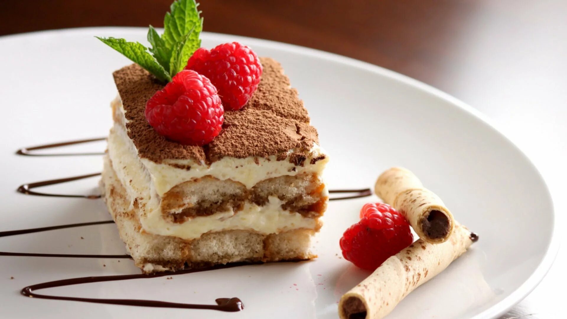 Десерты марки. Бренды сладостей. Брауни у палыча. Десерты марки. Торт малина сабайон.