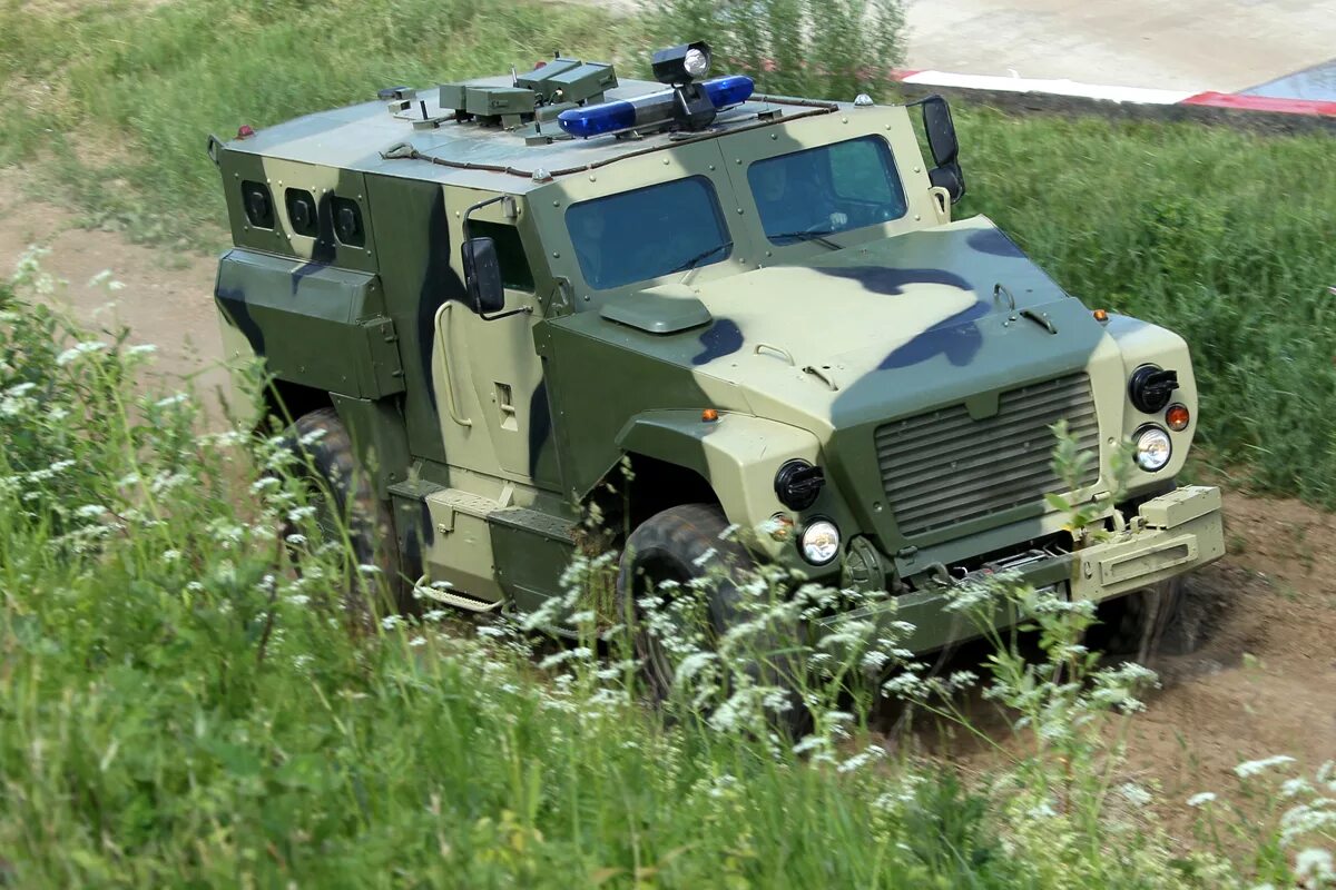 Военные машины видео. Военные машины. Военная автомобильная техника. Военные машины РФ. Военные машины военные машины.