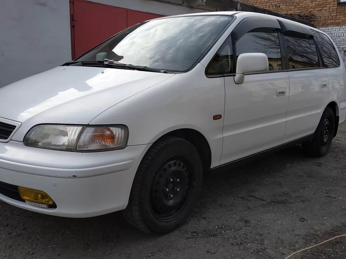 Honda accord 1999 2. митсубиси одиссей 1999.