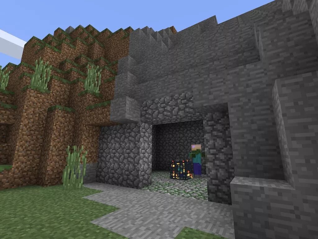 Minecraft bedrock ui. Minecraft Dungeons Spawn. Minecraft сокровищница Bedrock. Мистические СИДЫ В МАЙНКРАФТЕ. Мистические СИДЫ на Minecraft.