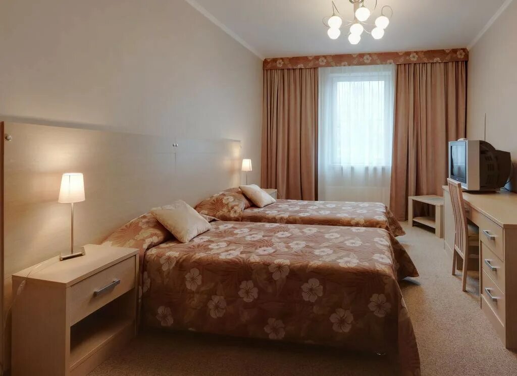 Волжские дали номер джуниор сьют. Гостиница вояж москва. Voyage belek golf spa 5. Вояж парк москва. Фото отеля вояж.