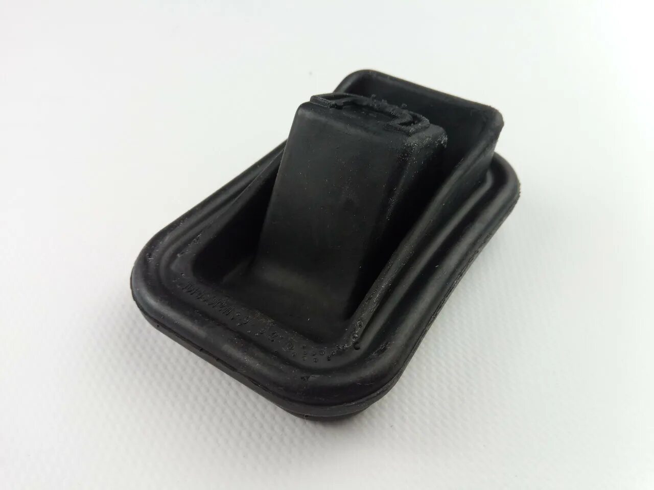 2110-1601211р. Пыльник вилки сцепления ваз 2123. Пыльник вилки сцепления ваз 2190. Пыльник вилки сцепления 2190. Пыльник вилки сцепления 1118.