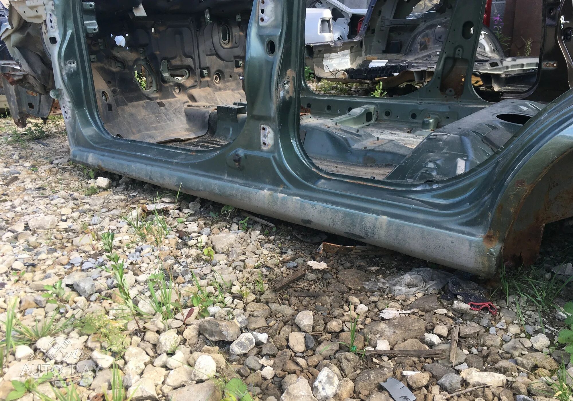 Порог декоративный алюминиевый grace а5 082 дуб светлый 37 мм 1,8 м. Профиль стыкоперекрывающий пс 03. Средняя стойка кузовная правая kia sportage 3. Левый порог форд фокус 2 хэтчбек. 095 дуб венге.