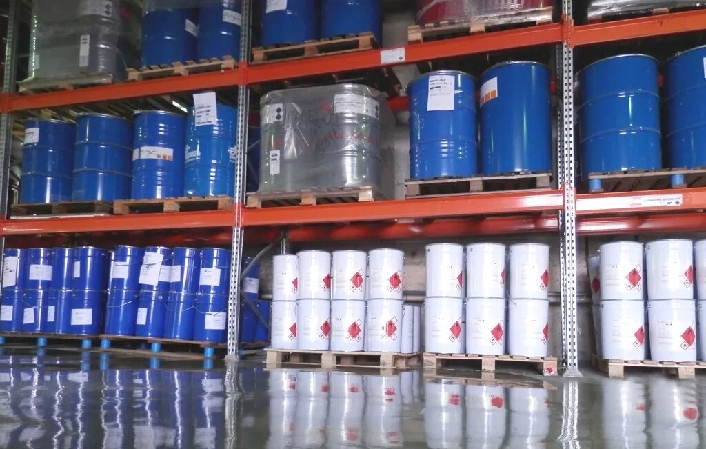 Склад лакокрасочных материалов. Склад лакокрасочных материалов. Промышленные краски. Хранение лакокрасочных материалов. Склады для хранения пестицидов.