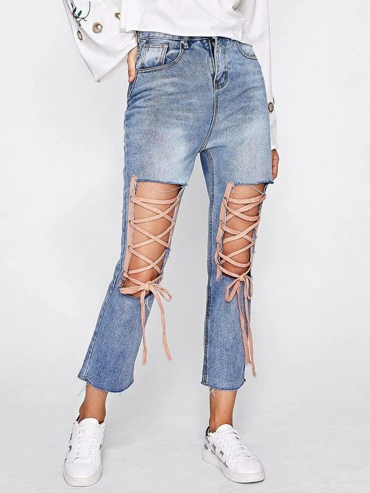 Джинсы на шнуровке. Драные джинсы. Драные джинсы женские. Джинсы с дырками. Модные джинсы с дырками.