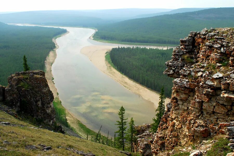 Река алдан. Река алдан якутия. Река алдан фото в хорошем качестве. Река алдан и лена. Река алдан и лена.