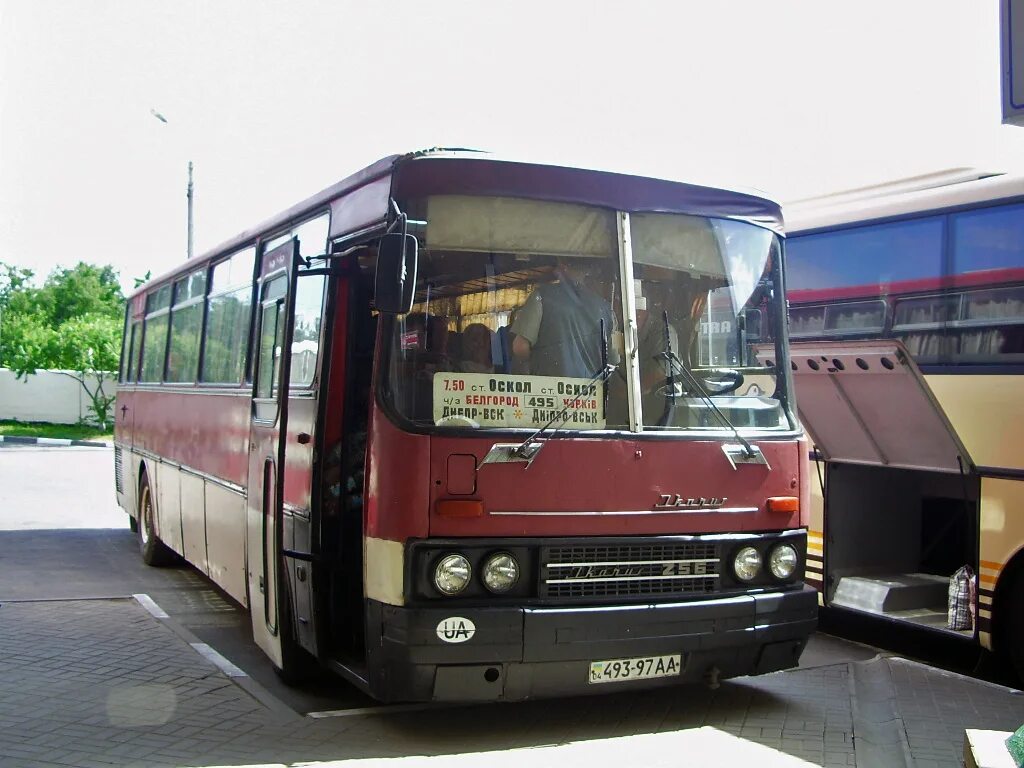 Автобус старый Оскол Москва. Старооскольский автовокзал. Скадовск Москва автобус. Автобус Латвия Скадовск.