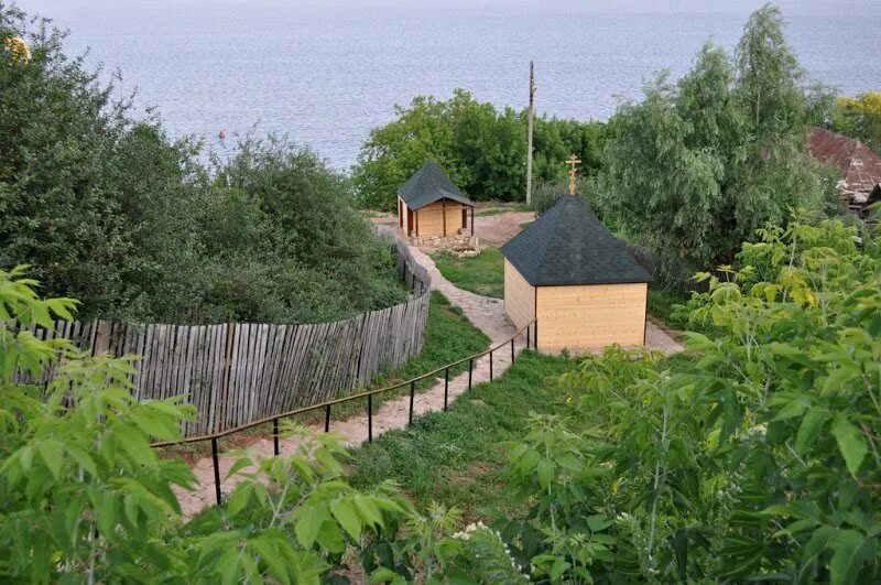 Родник чишмы. Село тихие горы Менделеевск. Ижевка Менделеевский район Родник. Г Менделеевск тихие горы Республика Татарстан. Ижевка Татарстан.